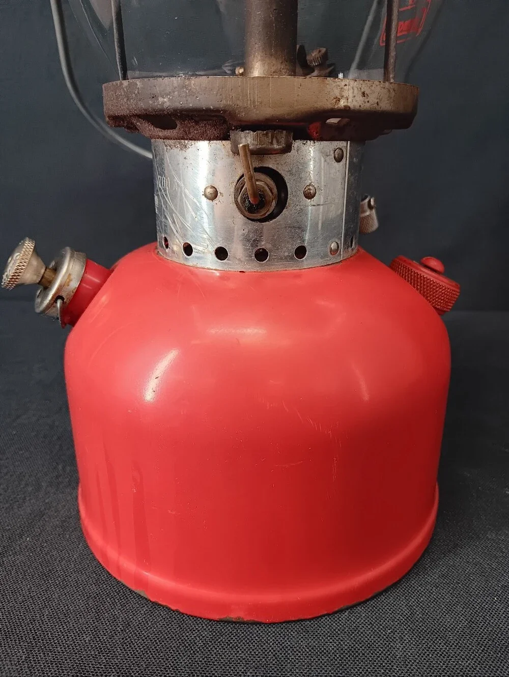 Tested 1966 Coleman 200A Gas Lantern Camp Red Pyrex Globe With Caddy Serviced